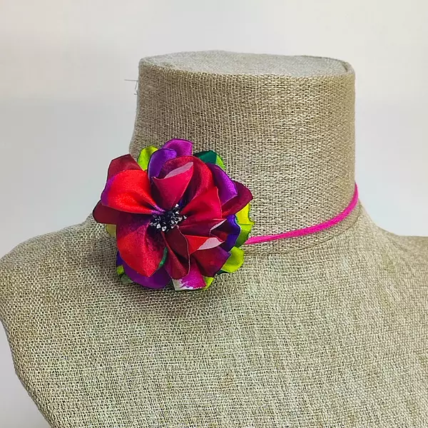 Choker Detalles En Flor Multicolor